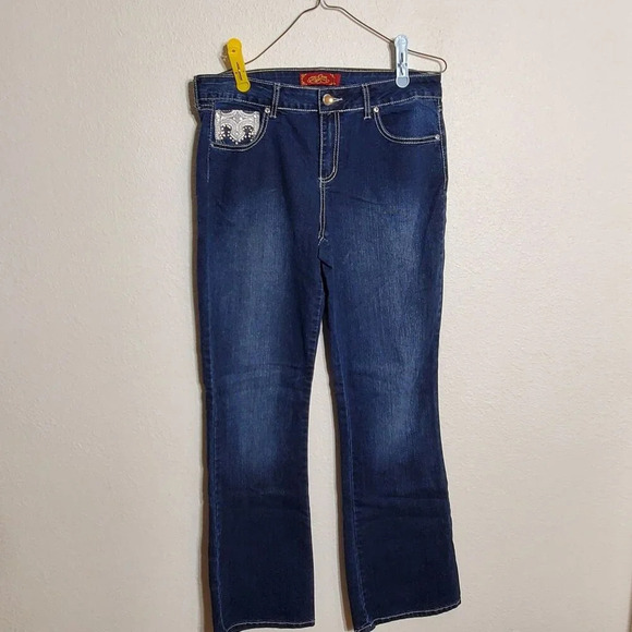 One 5 One Woman's Bootcut Jeans Size 12 Blue Sparkle Embellished Back Pockets - Picture 3 of 16